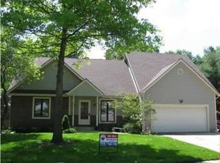 8727 W 76th Ter, Overland Park, KS 66204