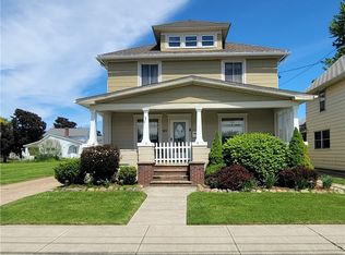 322 Lake Shore Dr E, Dunkirk, NY 14048