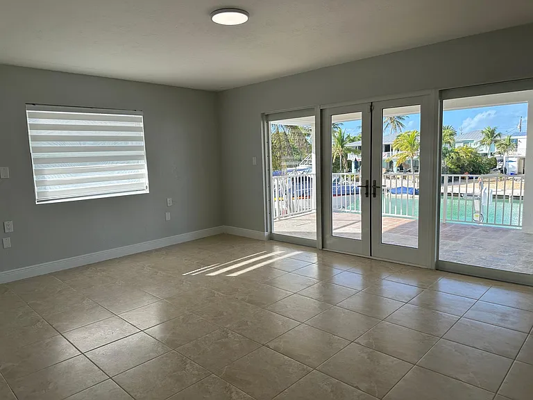 244 W Seaview Dr — Photo 13