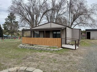 729 SE Grizzly Rd, Madras, OR 97741