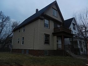 2nd image of 1318 W Groeling Ave