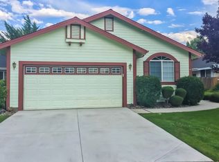 1131 White Oak Loop, Minden, NV