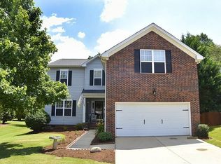 832 Thornbird Cir, Boiling Springs, SC 29316