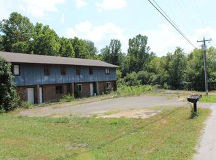 1927 E Old Topside Rd, Louisville, TN 37777