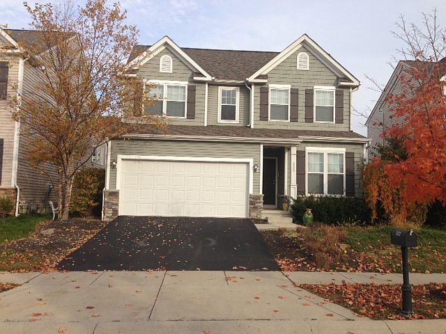 1st image of 332 Lake Crossing Ave