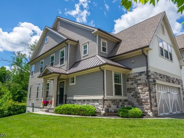 11 Albie Dr, Mountain Lakes Boro, NJ 07046