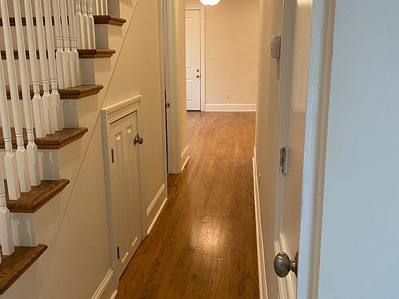 3rd image of 613 Dufossat St #A