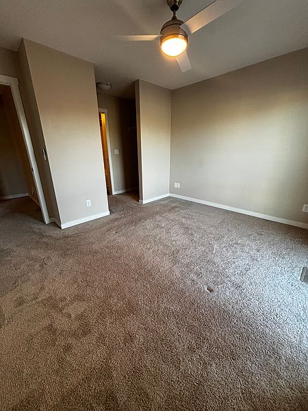 Calgary Townhouse for rent - 2 Bedrooms — photo 15