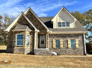 319 Oaks Xing #14, Lebanon, TN 37087