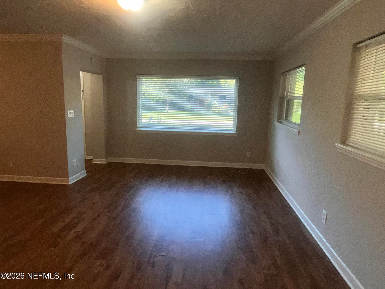 3 bed, 2.0 bath, 1741 sqft, $1,700 — Photo 2