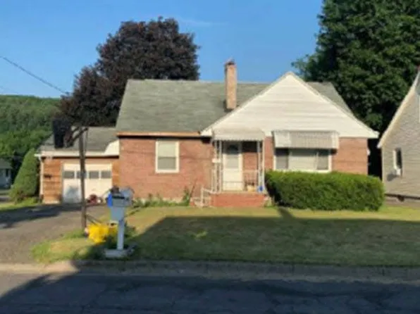 926 Harvard St, Endwell, NY 13760