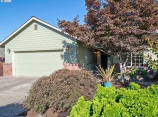 2065 NW Willamette Dr, McMinnville, OR 97128