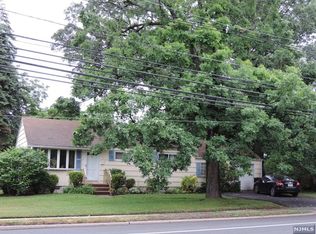 468 N Farview Ave, Paramus, NJ