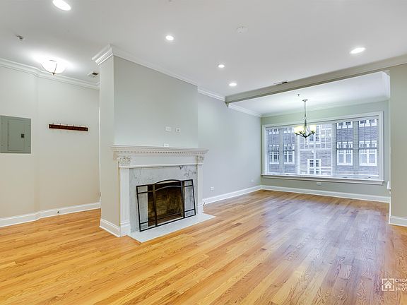 3rd image of 632-40 Hinman Ct #632-2B