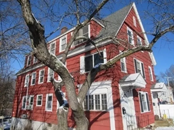 121 Central St, Southbridge, MA 01550