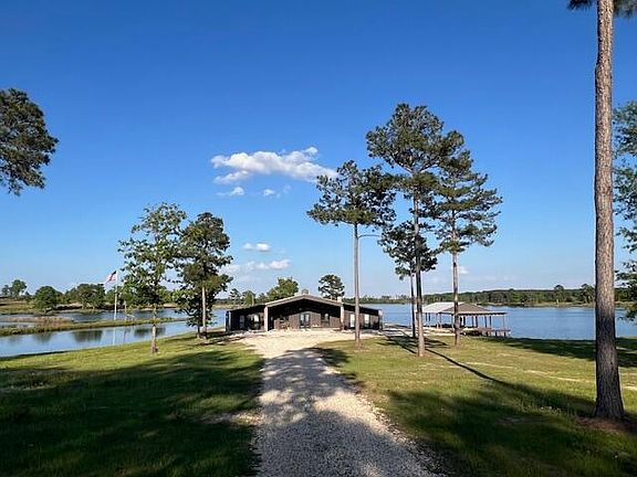 3rd image of 176 A Busby Rd
