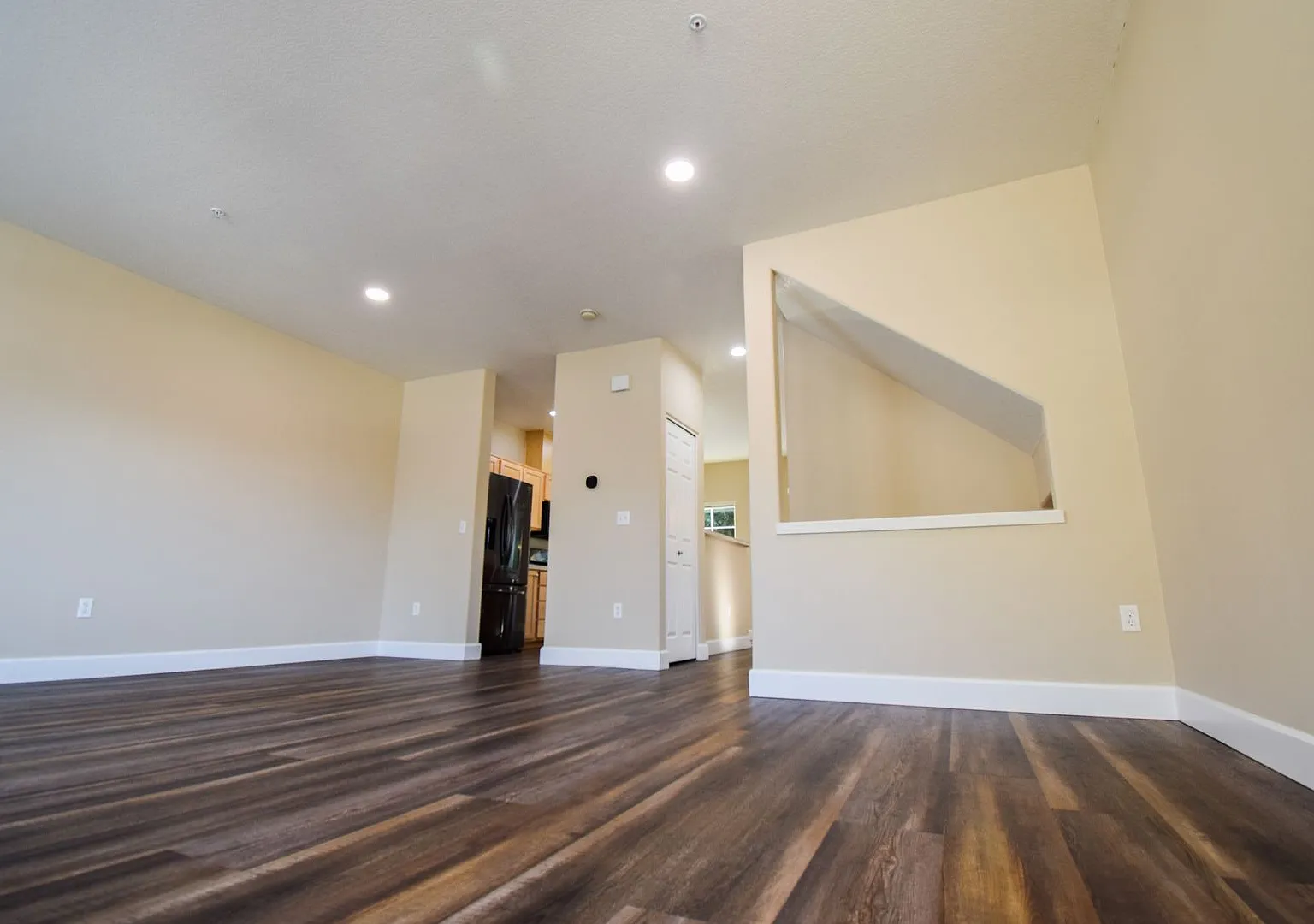 Beautiful Condo! Wonderful Neighborhood! — Photo 3