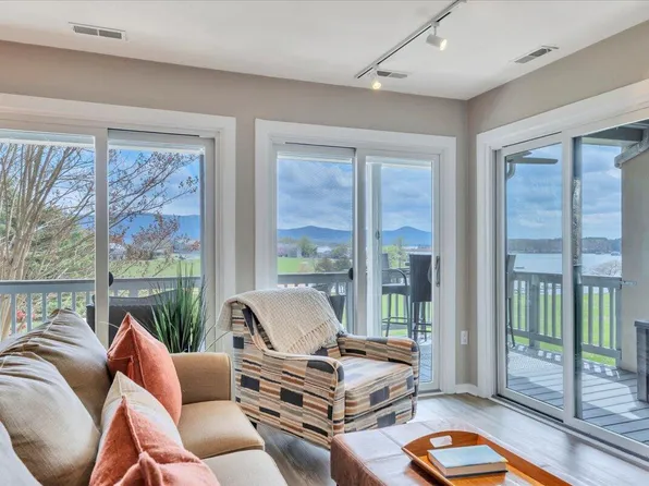 170 Sailors Cove Dr Unit 1205, Moneta, VA 24121