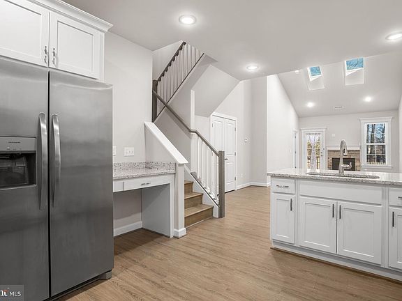 4th image of 5711 Finley Rose Ct