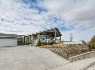 3123 SW River View Dr, Pendleton, OR 97801