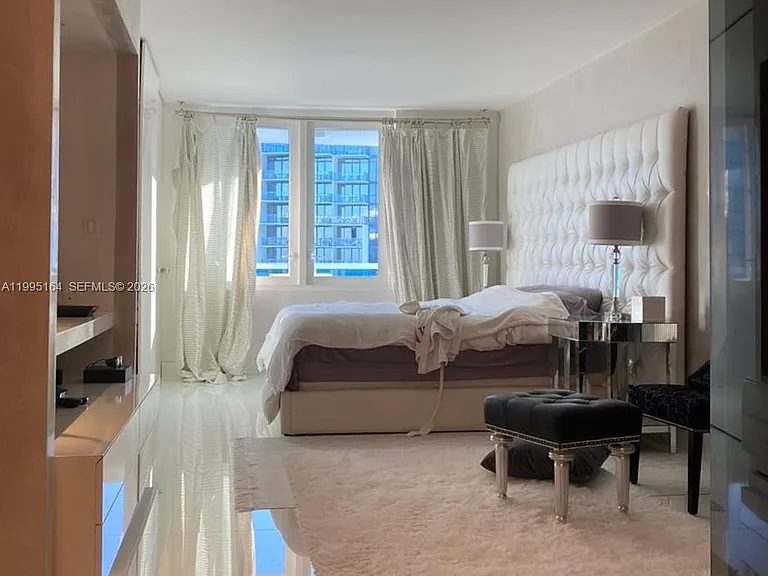 2301 Collins Ave #1507 — Photo 6