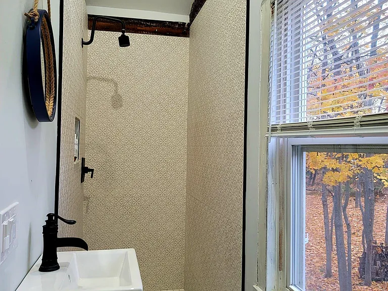 232 N Main St #2R — Photo 9