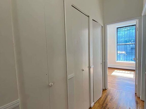 4th image of 236 S 2nd St #22