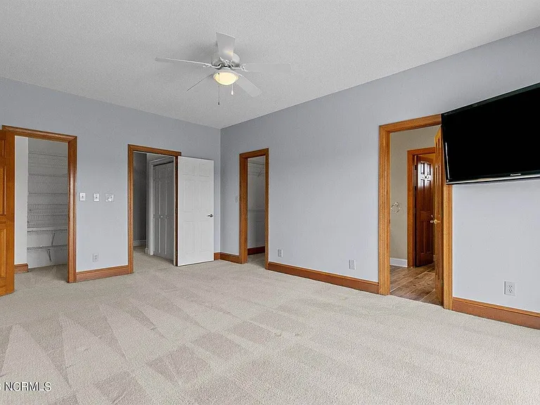 867 Castleberry Ct — Photo 14