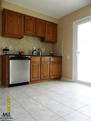 3rd image of 27938 Grant St