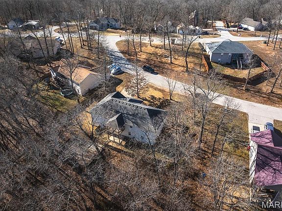 4th image of 19420 Laney Rd