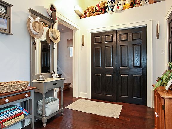 4th image of 37 Cypress St