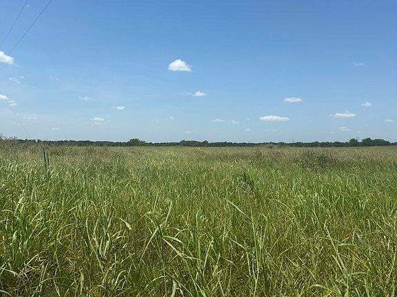 3rd image of 1262 County Road 134 E