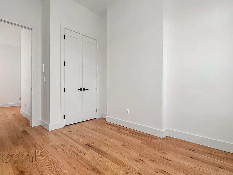 808 Putnam Ave #2F — Photo 7