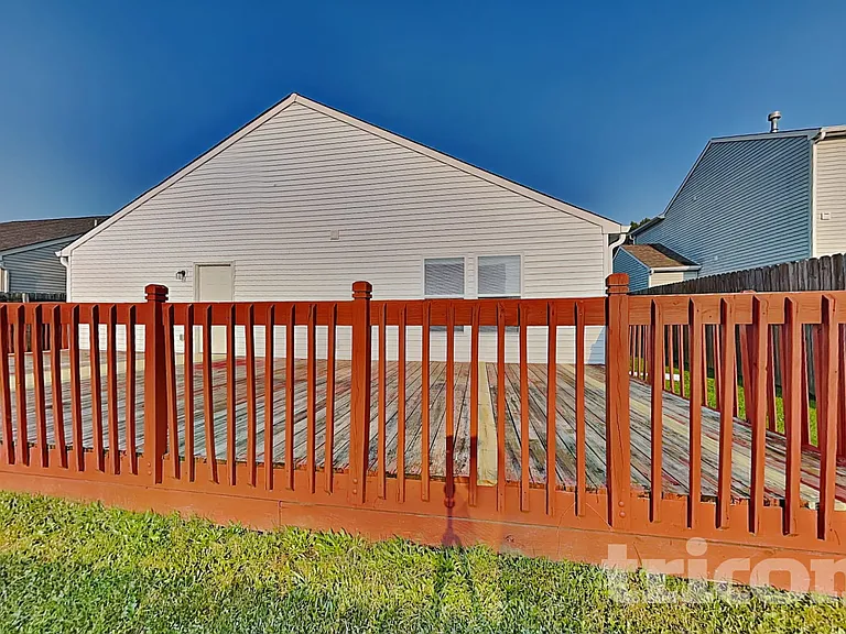 8039 Retreat Ln — Photo 15