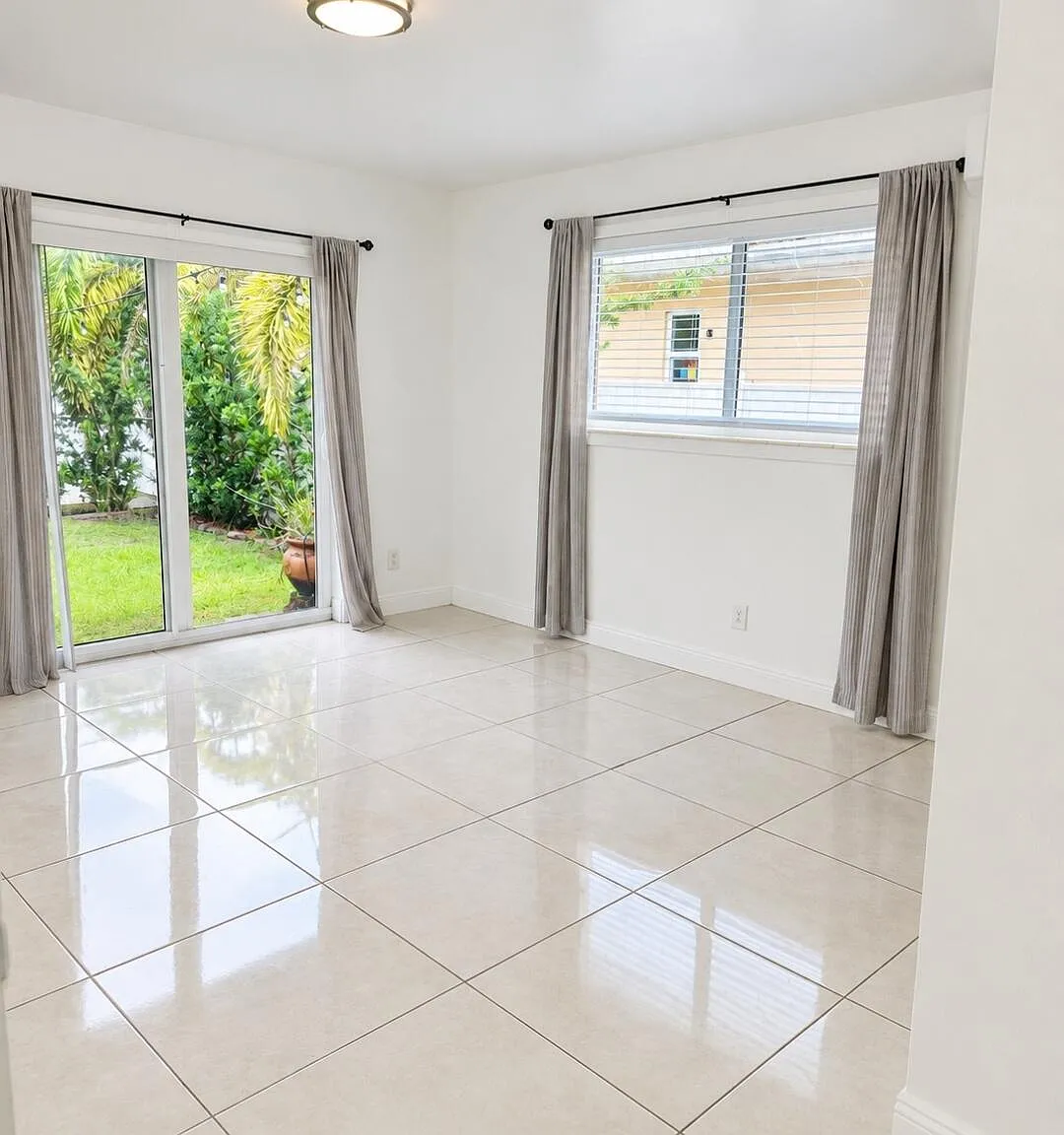 2 bed, 700 sqft, $1,800 — Photo 4