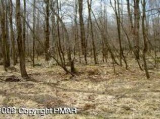 4 Sarah Ln, Drums, PA 18222