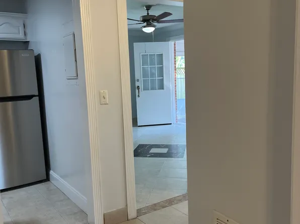 2782 Claremont Cir, Jacksonville, FL 32207