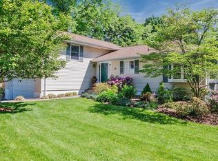 85 Sussex Rd, New Rochelle, NY 10804