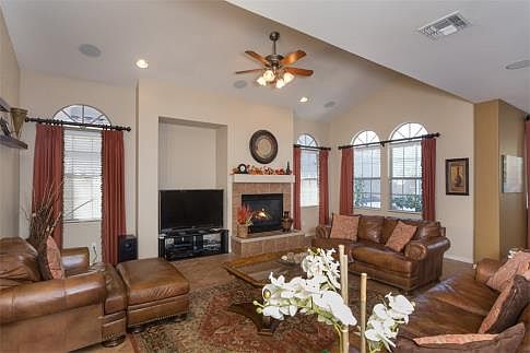 3rd image of 3980 E Robin Ln