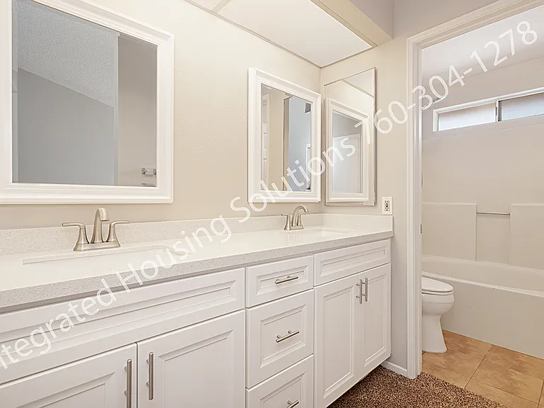 4504 Goldfinch Way — Photo 24