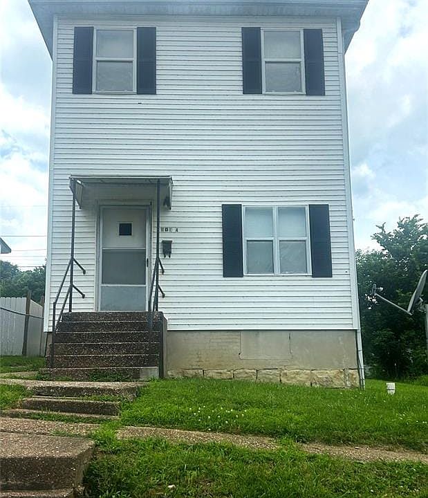 1st image of 908 N 2nd St