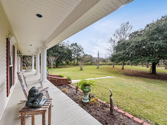 5th image of 8001 Michelle Dr