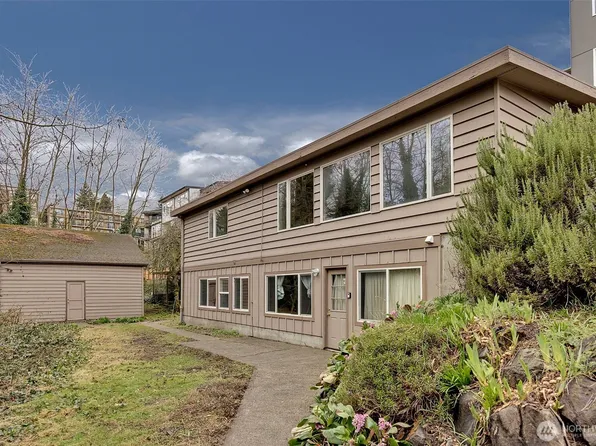 1813 Taylor Avenue N, Seattle, WA 98109
