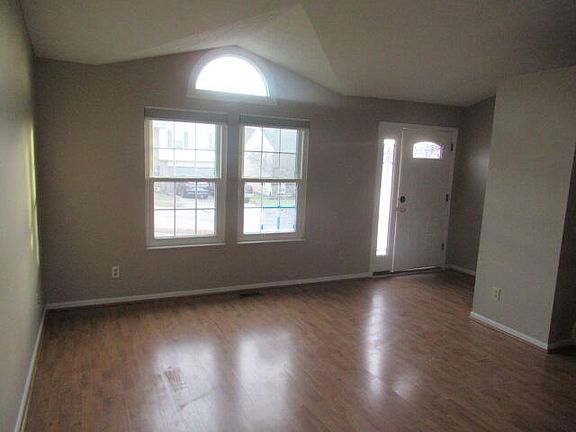 2nd image of 2482 Evergreen Dr