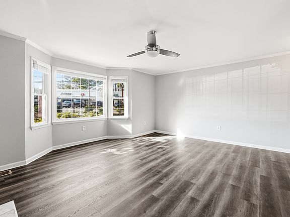 Bay Window with Lots of Sunlight