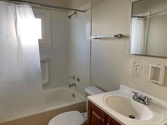 5th image of 2721 Osceola Ave