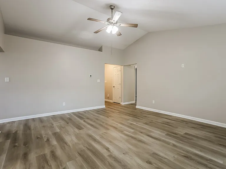 6114 King Lear Ct — Photo 4