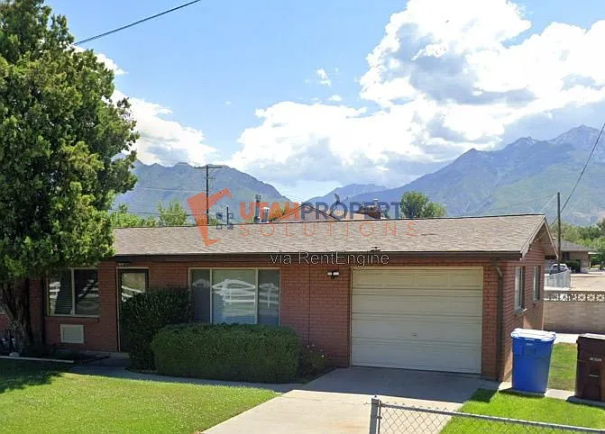 7293 S 1105 E — Photo 2