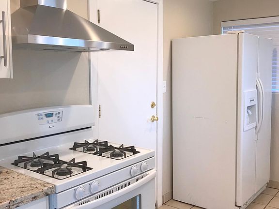 5th image of 2108 Cortez Ln