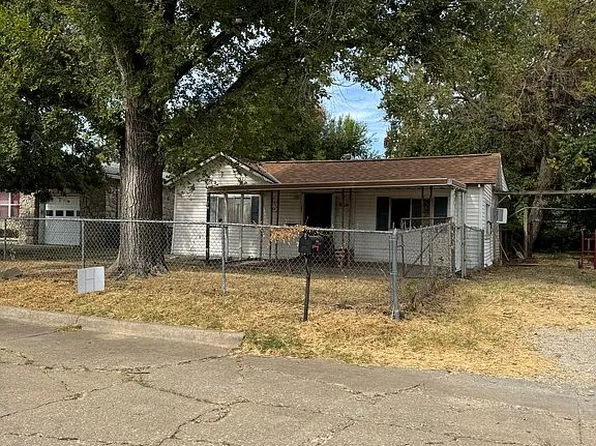 513 NE Elmhurst Ave, Bartlesville, OK 74006